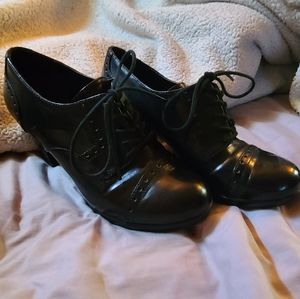 Bass Oxford Heels